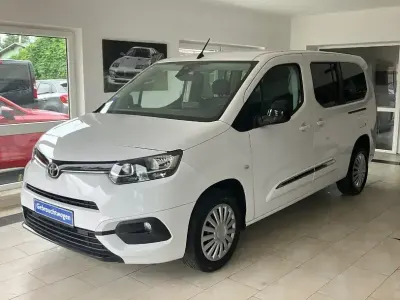 Gebraucht Toyota Proace Verso City 131 PS (96 kW) 2025 Weiß Kombi