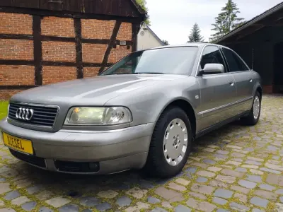 Gebraucht Audi A8 179 PS (131 kW) 2002 Grau Limousine