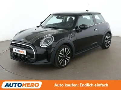 Gebraucht Mini Cooper Classic 136 PS (100 kW) 2021 Schwarz Kleinwagen