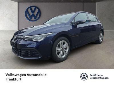 Gebraucht VW Golf VII Life 150 PS (110 kW) 2021 Blau Kleinwagen