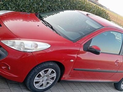 Gebraucht Peugeot 206+ 60 PS (44 kW) 2009 Rot Kleinwagen