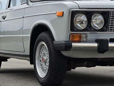 Second-hand Lada 2106 64 CP (47 kW) 1989 Berlinǎ