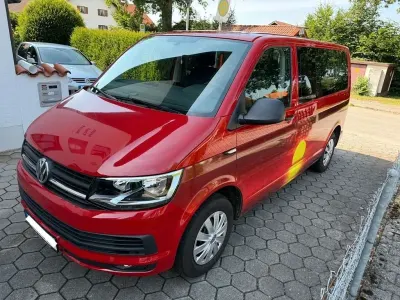 Gebraucht VW Multivan 150 PS (110 kW) 2018 Rot Van / Kleinbus