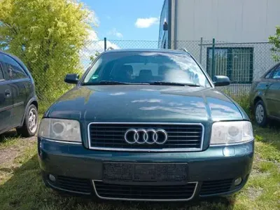 Gebraucht Audi A6 163 PS (119 kW) 2004 Grün Kombi