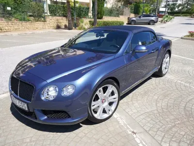 Gebraucht Bentley Continental GT Convertible 507 PS (372 kW) 2013 Blau Cabrio