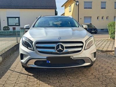 Mercedes GLA200
