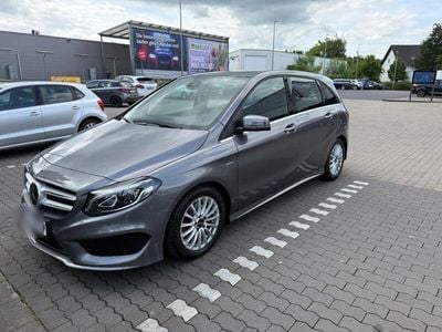 Mercedes B220