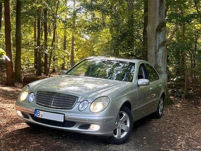 Mercedes E200