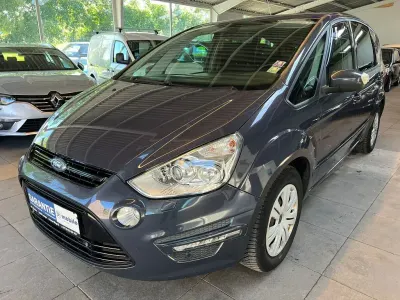 Käytetty Ford S-MAX