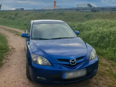 Gebraucht Mazda 3 107 PS (78 kW) 2008 Blau Kleinwagen