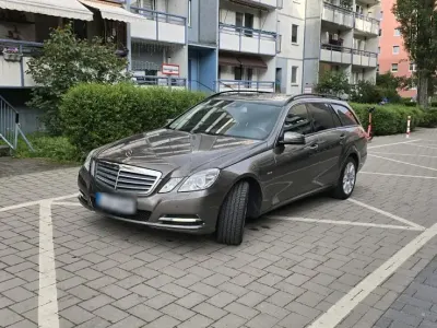 Gebraucht Mercedes E350 265 PS (194 kW) 2011 Grau Kombi