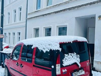 Rot Gebraucht 2002 Fiat Doblò Van / Kleinbus | 700 €