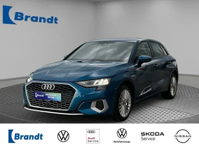 Gebraucht Audi A3 Advanced 150 PS (110 kW) 2023 Atollblau metallic (metallic) Limousine