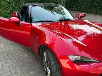 Gebraucht Mazda MX5 Sports-Line 160 PS (117 kW) 2015 Rot Cabrio