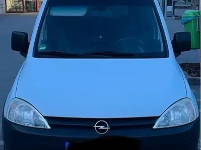 Gebraucht Opel Combo 80 PS (58 kW) 2010 Weiß Van / Kleinbus