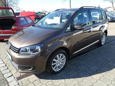 Gebraucht VW Touran Trendline 105 PS (77 kW) 2012 Braun Van / Kleinbus