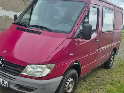 Gebraucht Mercedes Sprinter 129 PS (94 kW) 2001 Rot Van