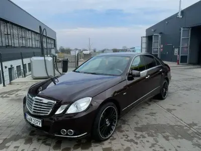 Second-hand Mercedes E300