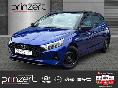 Intense blue/ phantom black / mic Gebraucht 2021 Hyundai i20 Intro Edition | 13.470 € (Fairer Preis)