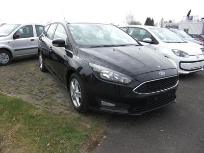 Gebraucht Ford Focus Ambiente 101 PS (74 kW) 2016 Schwarz Limousine