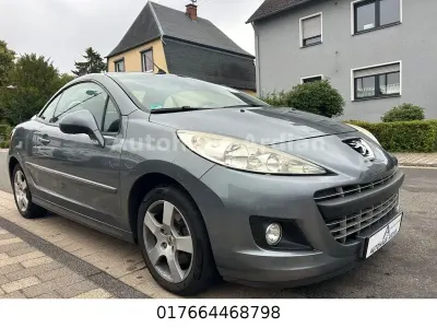 Gebraucht Peugeot 207 CC Premium 120 PS (88 kW) 2009 Grau Cabrio