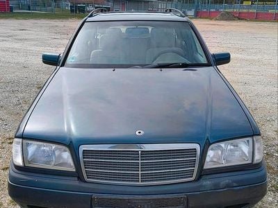 Gebraucht Mercedes C180 120 PS (88 kW) 1996 Schwarz Kombi