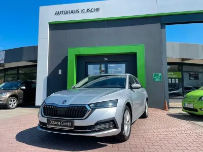 Używany Skoda Octavia Style 150 KM (110 kW) 2022 Srebrny Kombi