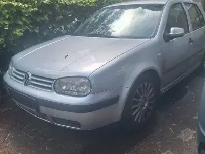 Gebraucht VW Golf IV Basis 75 PS (55 kW) 2001 Silber Limousine