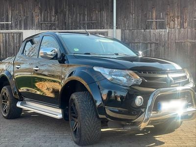 Gebraucht Mitsubishi L200 Edition 181 PS (133 kW) 2018 Schwarz Pickup
