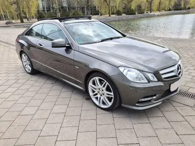 Occasion Mercedes E200 AMG 184 ch (135 kW) 2012 Beige Coupé