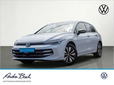 Gebraucht VW Golf VIII Goal 150 PS (110 kW) 2025 Weiß Limousine