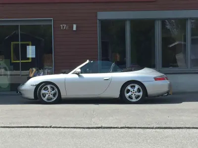 Gebraucht Porsche 996 300 PS (220 kW) 1999 Silber Cabrio