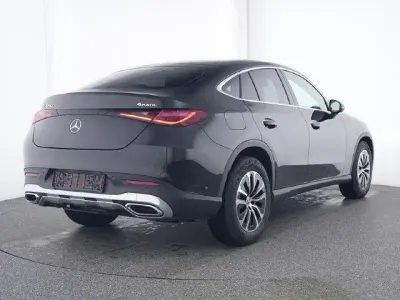 Gebraucht Mercedes GLC220 Avantgarde 197 PS (144 kW) 2025 Metalliclack obsidianschwarz Coupé