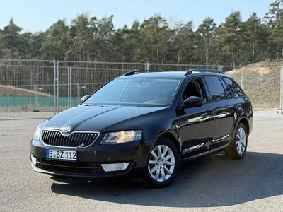 Gebraucht Skoda Octavia Ambition 110 PS (80 kW) 2016 Schwarz Kleinwagen