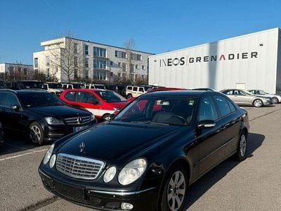 Usata Mercedes E220 Elegance 150 CV (110 kW) 2003 Nero Berlina