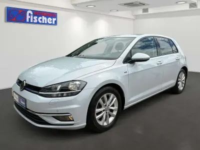 Gebraucht VW Golf VII Join 131 PS (96 kW) 2018 White silver metallic Limousine