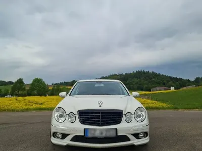 Gebraucht Mercedes E350 Avantgarde 272 PS (200 kW) 2008 Weiß Limousine