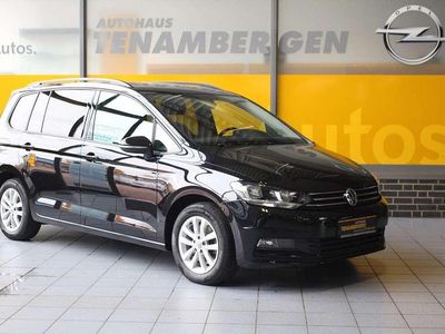 Deep black perleffekt Gebraucht 2019 VW Touran Comfortline Van / Kleinbus | 29.900 € (Teuer)