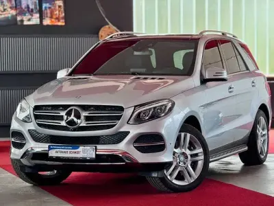 Usata Mercedes GLE500 435 CV (319 kW) 2016 Argento SUV