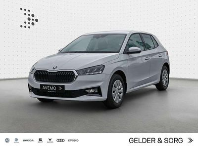 Moonweiß perleffekt Neu 2025 Skoda Fabia Essence Kleinwagen | 18.790 € (Fairer Preis)