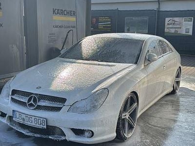 Gebraucht Mercedes CLS500 387 PS (284 kW) 2007 Weiß Coupé