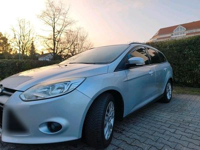 Gebraucht Ford Focus 105 PS (77 kW) 2011 Silber Kombi