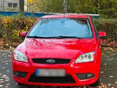 Gebraucht Ford Focus 101 PS (74 kW) 2007 Rot Kombi