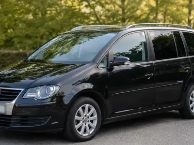 Gebraucht VW Touran 140 PS (102 kW) 2010 Schwarz Van / Kleinbus