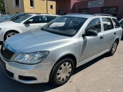 Gebraucht Skoda Octavia Active 105 PS (77 kW) 2012 Silber Kombi