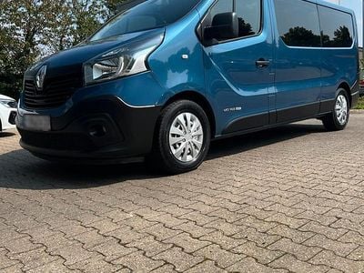 Usata Renault Trafic 145 CV (106 kW) 2015 Blu Monovolume