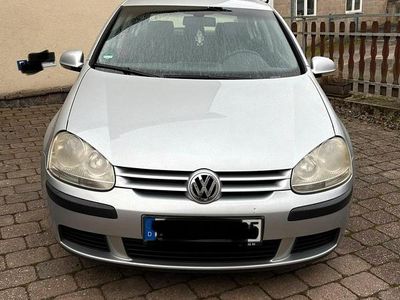 Gebraucht VW Golf IV 105 PS (77 kW) 2004 Silber Kleinwagen