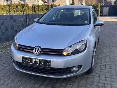 Gebraucht VW Golf VI Highline 122 PS (89 kW) 2009 Silber Kleinwagen