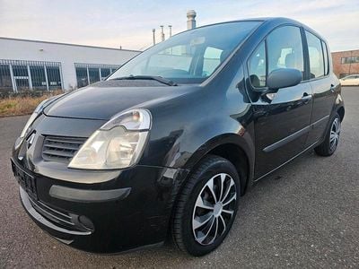 Begagnad Renault Modus 75 HK (55 kW) 2007 Svart Minibuss