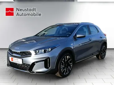 Neu Kia XCeed Turbo 140 PS (102 kW) 2025 Silber SUV